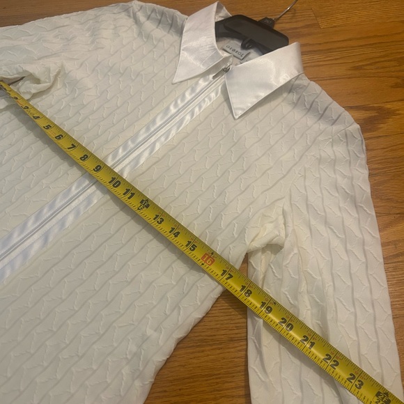 Vintage George Women's Ivory Textured Button Down Shirt - Picture 11 of 12